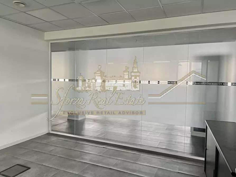 Immagine 2 di Ufficio in affitto  in Via Durando a Milano