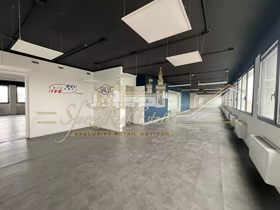 Immagine 1 di Ufficio in affitto  in Via Durando a Milano