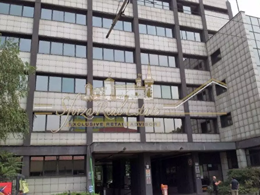 Immagine 8 di Ufficio in affitto  in Via Durando a Milano