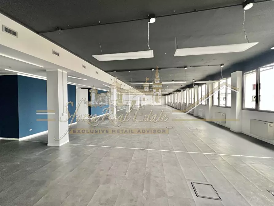 Immagine 4 di Ufficio in affitto  in Via Durando a Milano