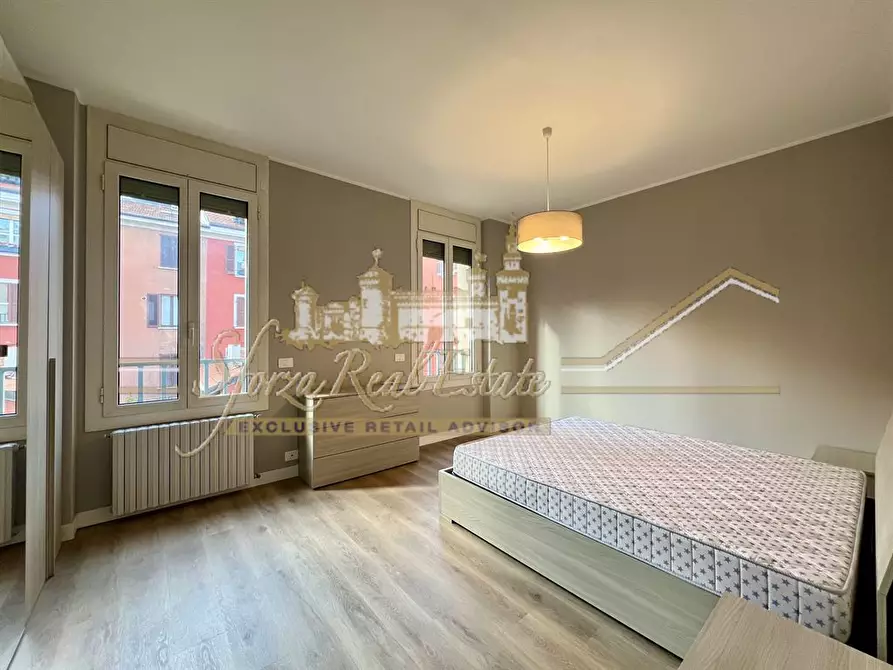 Immagine 2 di Appartamento in affitto  in Viale Monte Santo a Milano