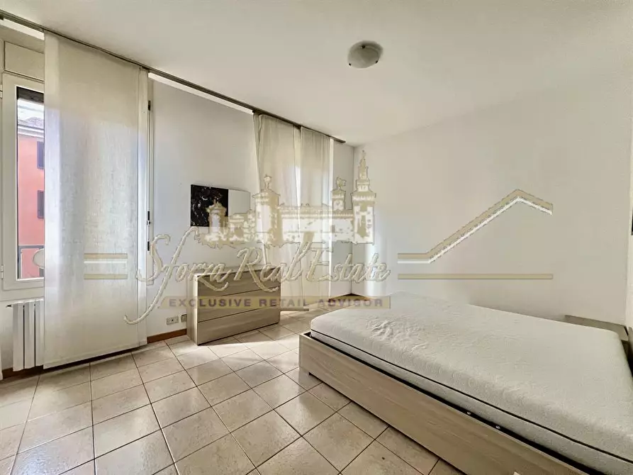 Immagine 1 di Appartamento in affitto  in Viale Monte Santo a Milano