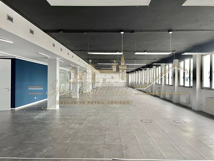 Immagine 1 di Ufficio in affitto  in Via Durando a Milano