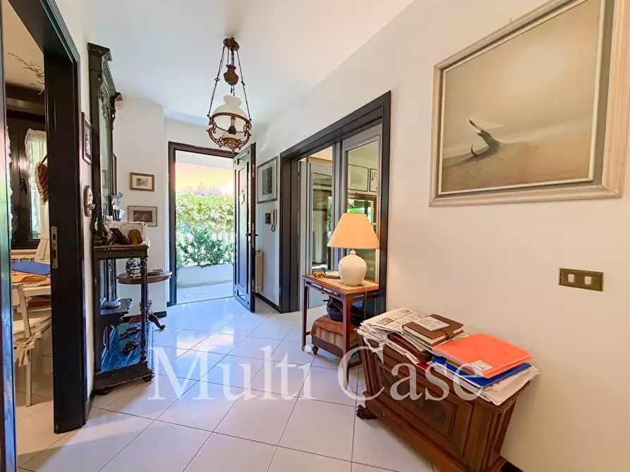 Immagine 8 di Villa in vendita  in Via S. Giovanni Bosco 172 a Viareggio