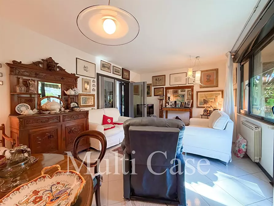 Immagine 6 di Villa in vendita  in Via S. Giovanni Bosco 172 a Viareggio