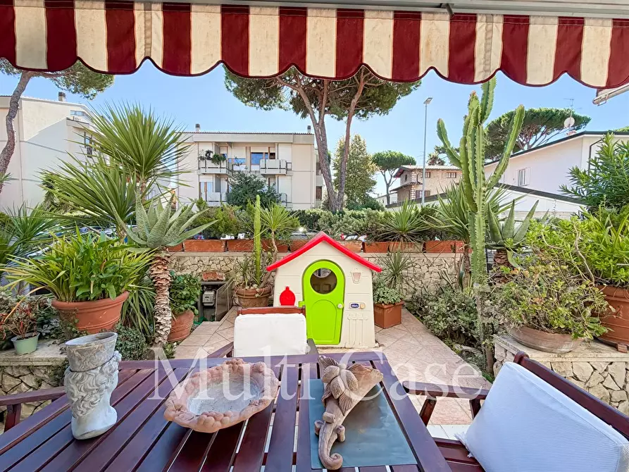 casa indipendente in vendita a Viareggio in zona Don Bosco