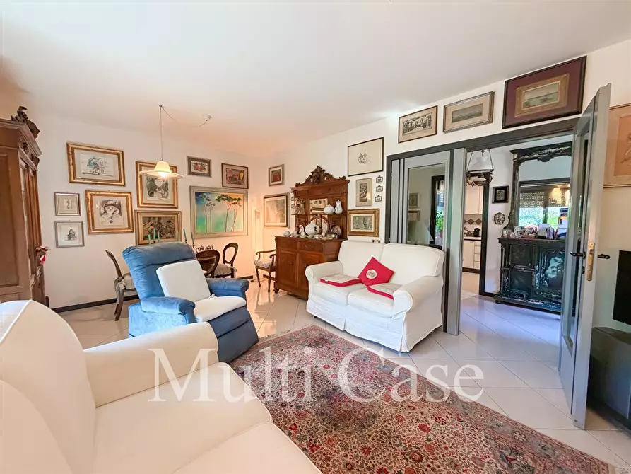 Immagine 5 di Villa in vendita  in Via S. Giovanni Bosco 172 a Viareggio