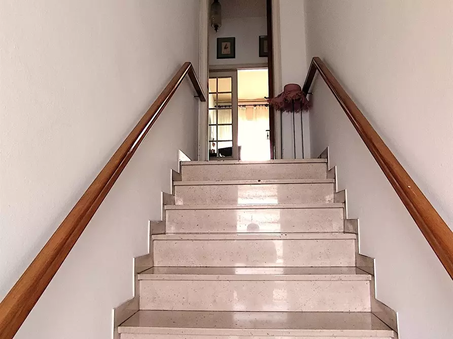Immagine 3 di Casa bifamiliare in vendita  in Via Gasparini 33 a Camaiore