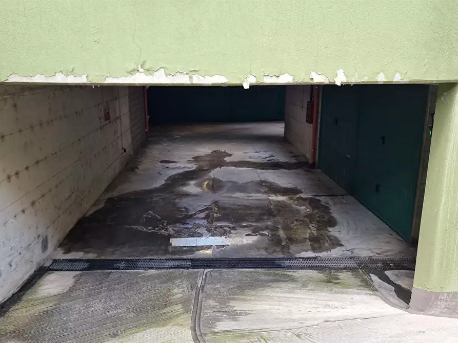 Immagine 3 di Box auto in vendita  in via aldo villa a Bresso