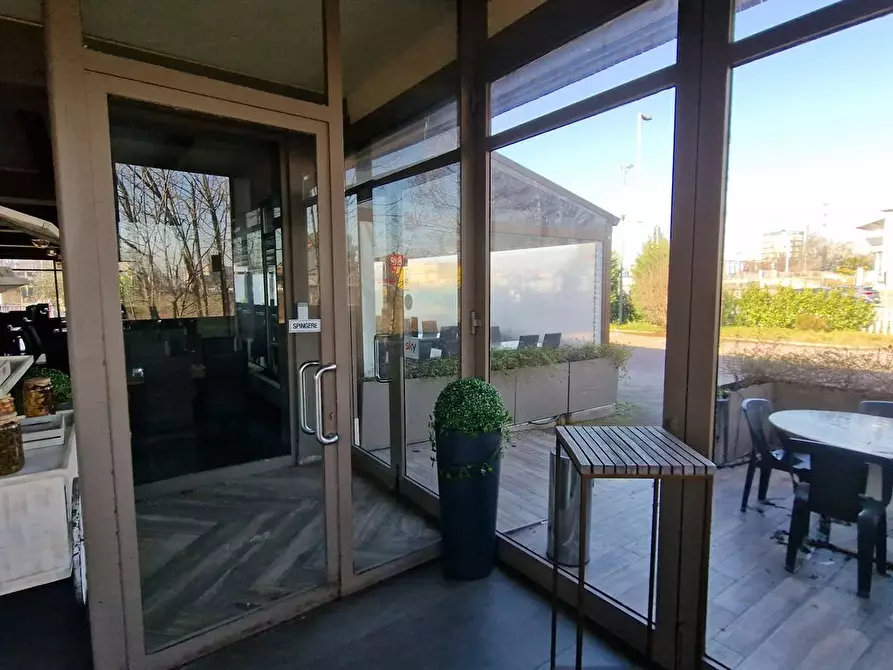 Immagine 2 di Bar / Ristorante in vendita  a Cambiago