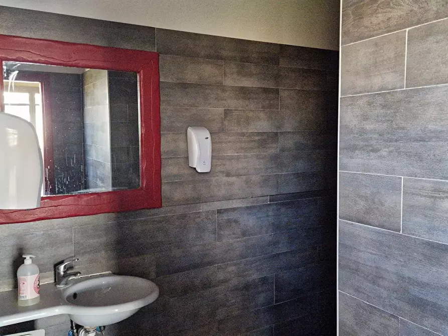 Immagine 4 di Bar / Ristorante in vendita  a Cambiago