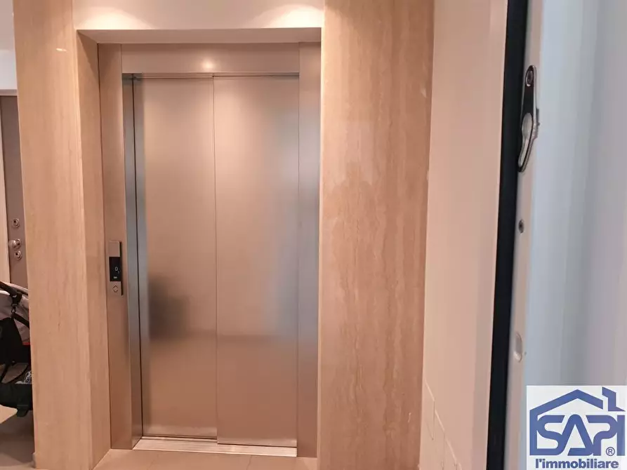 Immagine 1 di Appartamento in affitto  a Seregno