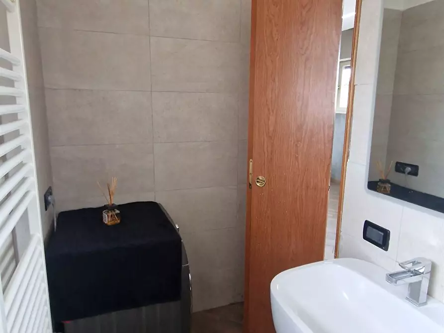 Immagine 4 di Casa indipendente in vendita  in via murat a Limbiate