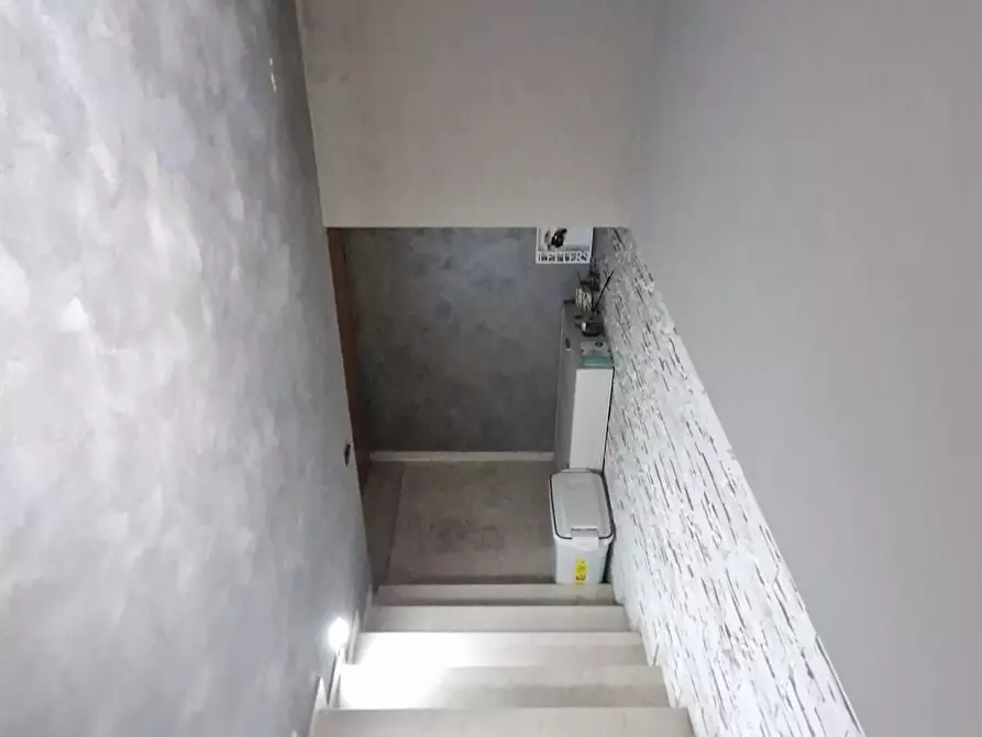 Immagine 1 di Casa indipendente in vendita  in via murat a Limbiate