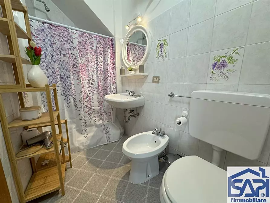 Immagine 2 di Appartamento in vendita  in via garibaldi a Argegno