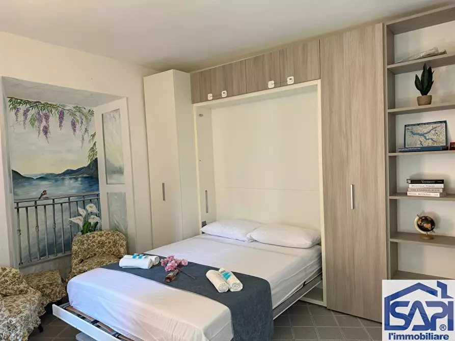 Immagine 4 di Appartamento in vendita  in via garibaldi a Argegno