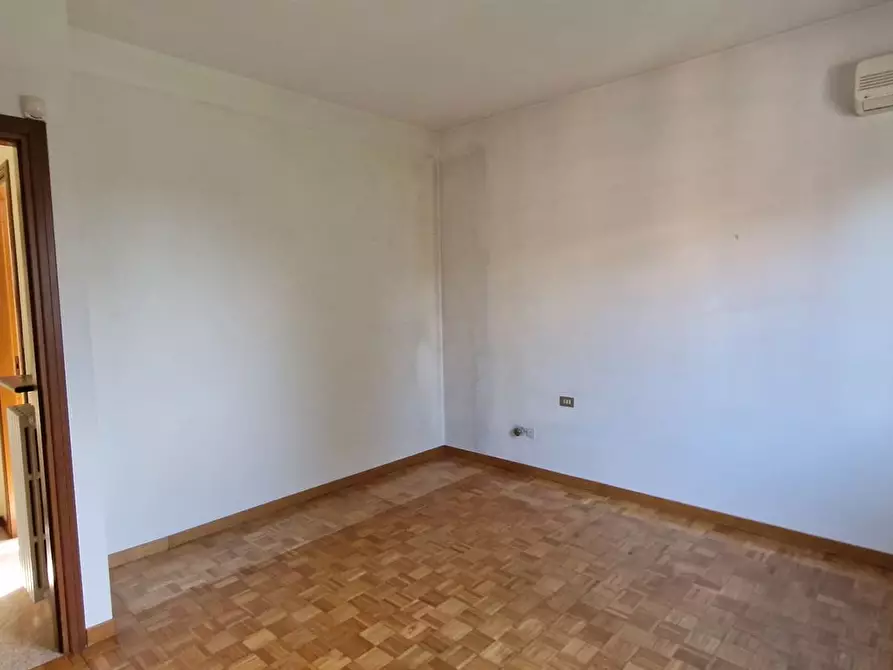 Immagine 7 di Casa semindipendente in vendita  in VIA PARRI a Solaro