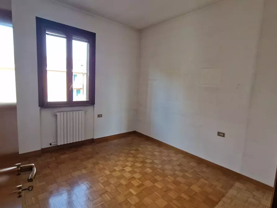 Immagine 4 di Casa semindipendente in vendita  in VIA PARRI a Solaro