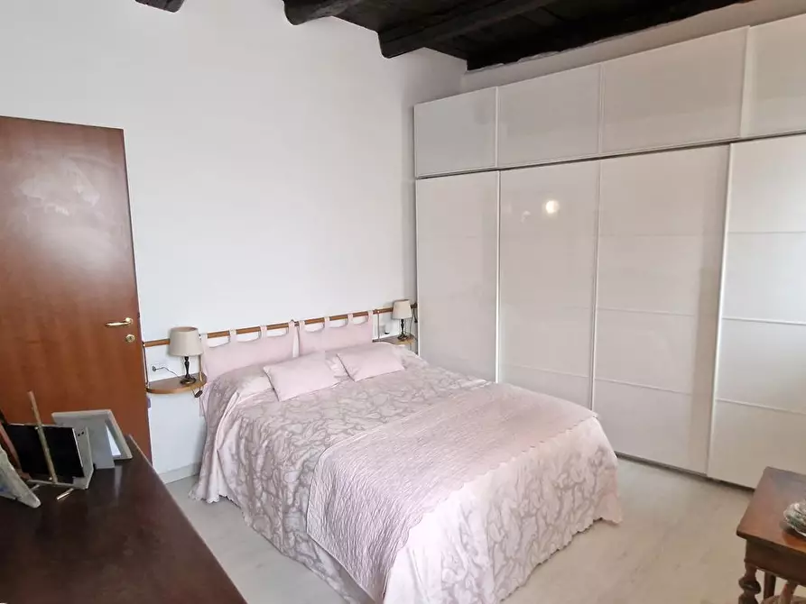 Immagine 9 di Appartamento in vendita  in via corti a Erba