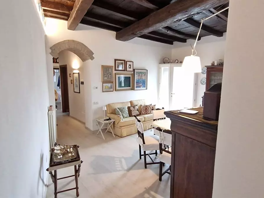 Immagine 6 di Appartamento in vendita  in via corti a Erba