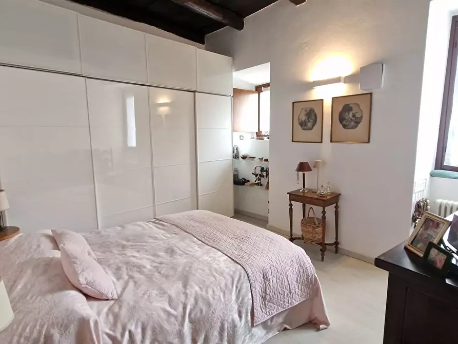 Immagine 8 di Appartamento in vendita  in via corti a Erba