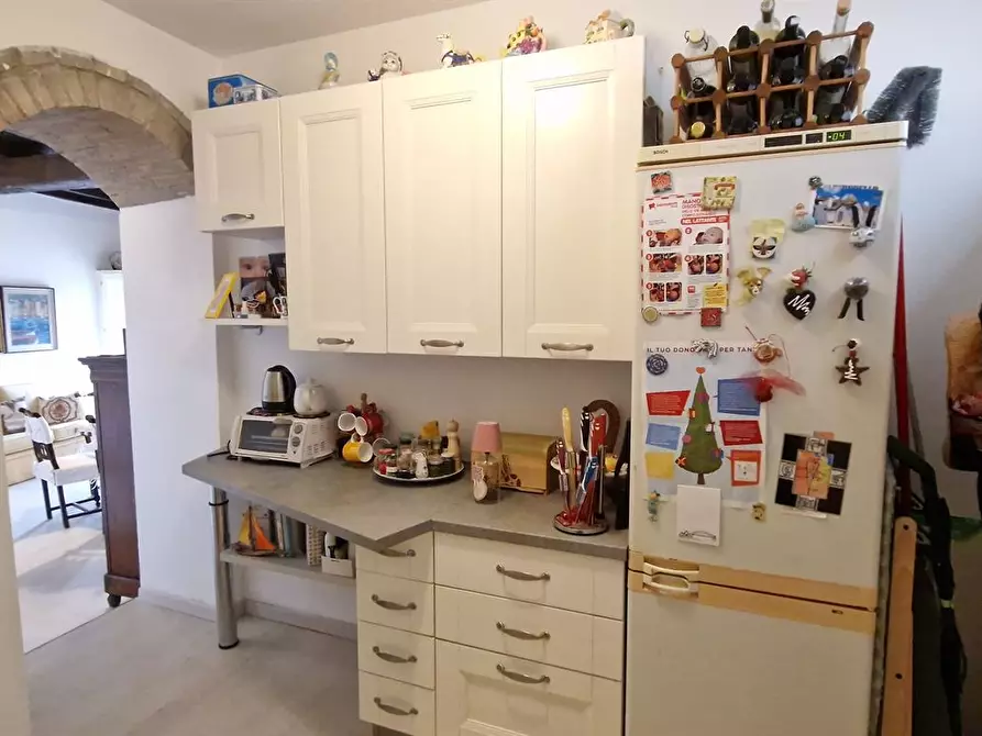 Immagine 5 di Appartamento in vendita  in via corti a Erba