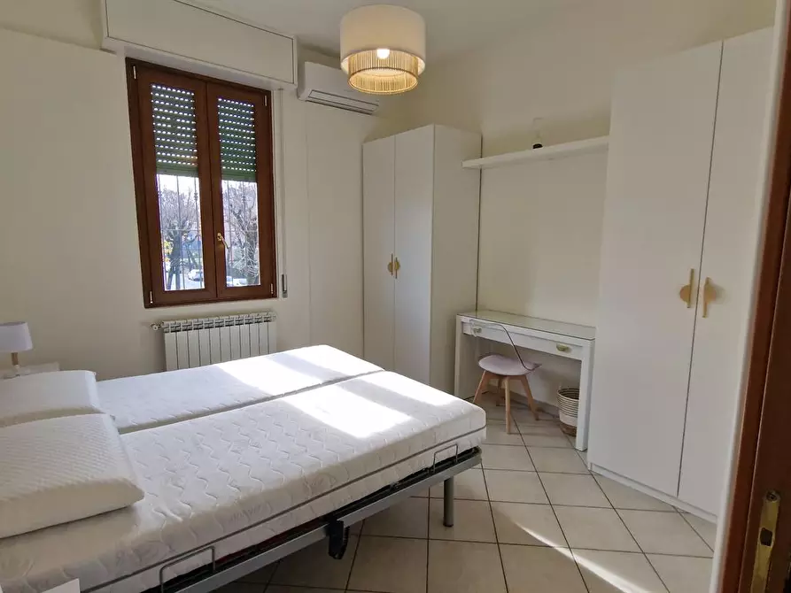 Immagine 1 di Appartamento in affitto  in via toti a Cologno Monzese