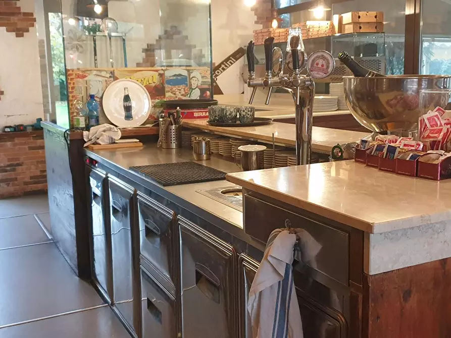 Immagine 4 di Pizzeria / Pub in vendita  in Via Beato Angelico 2 a Muggiò