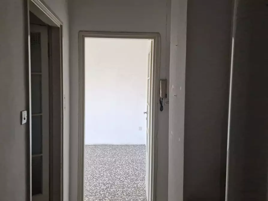 Immagine 1 di Palazzo in vendita  a Lissone