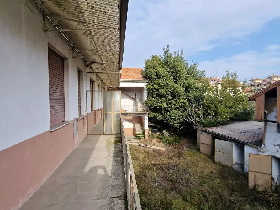 Immagine 9 di Palazzo in vendita  a Lissone