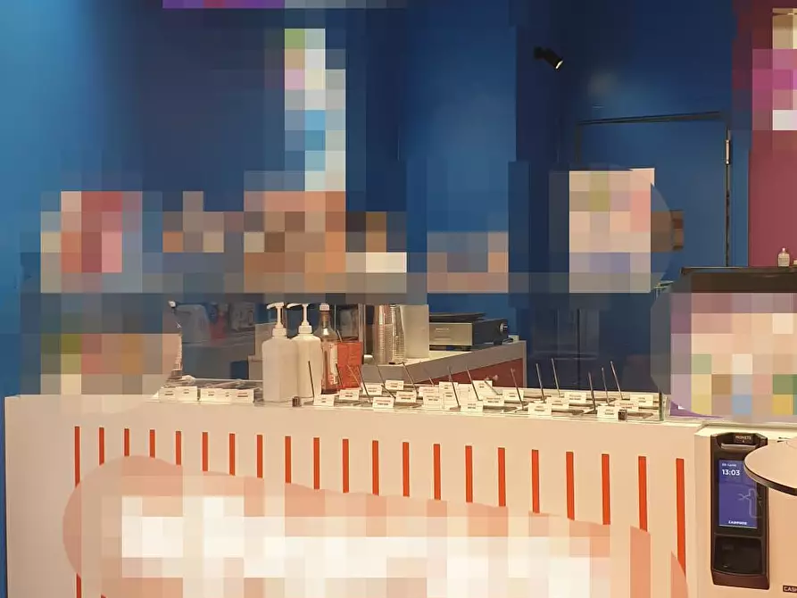 Immagine 1 di Attività commerciale in vendita  in Via Vittorio Emanuele II 4 a Monza
