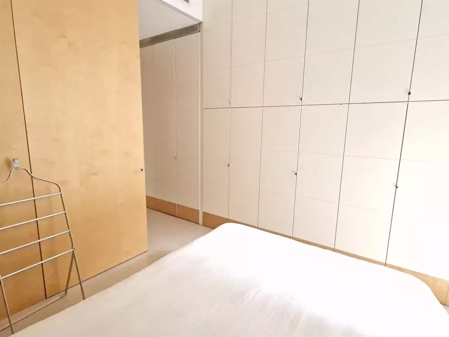 Immagine 3 di Appartamento in vendita  in via barbavara 7 a Milano