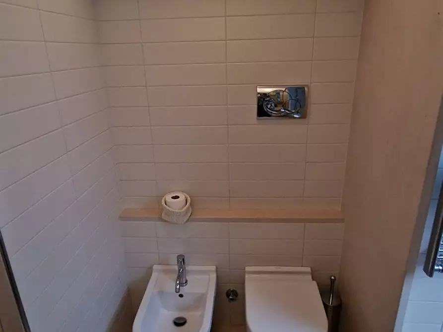 Immagine 9 di Appartamento in vendita  in via barbavara 7 a Milano