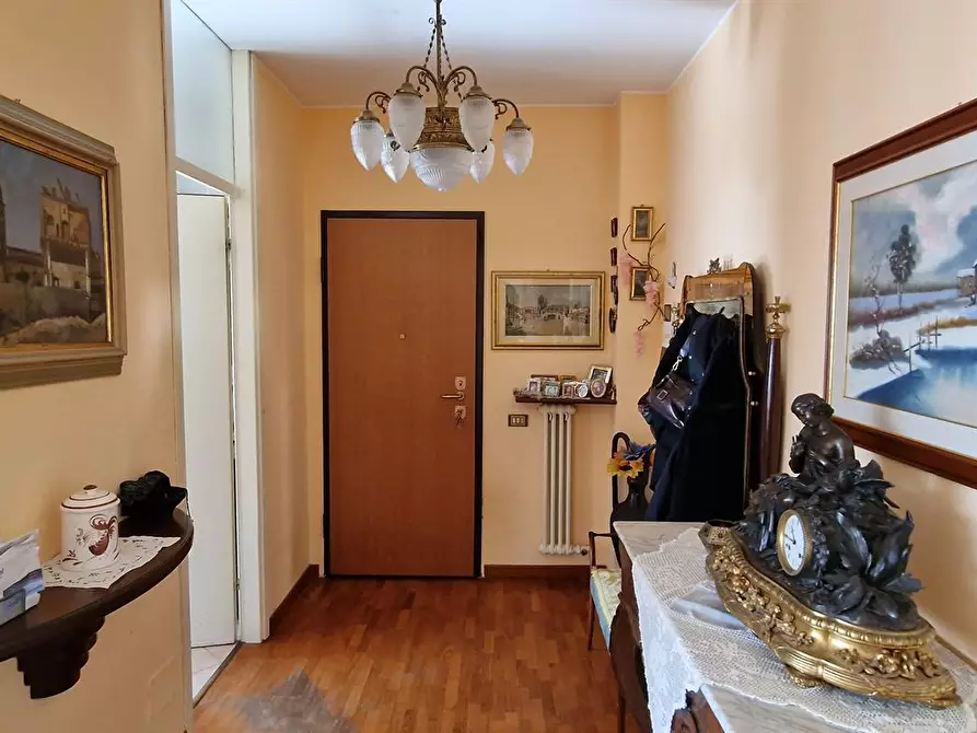 Immagine 3 di Appartamento in vendita  in VIA RONCHELLI 37 a Varese