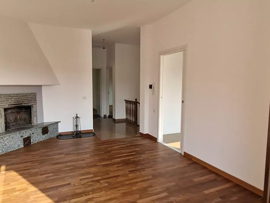 Immagine 8 di Villa in vendita  in VIA PASUBIO a Nova Milanese