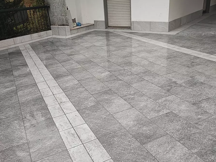 Immagine 6 di Ufficio in vendita  a Campobasso