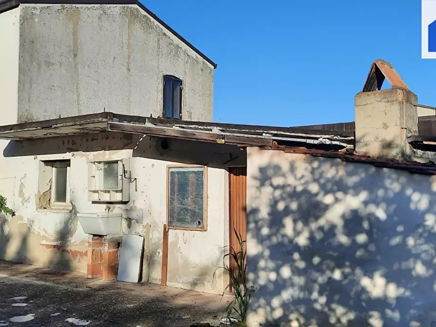 Immagine 4 di Casa indipendente in vendita  in CONTRADA COLLI a Campobasso