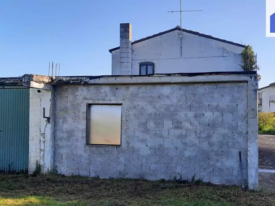 Immagine 5 di Casa indipendente in vendita  in CONTRADA COLLI a Campobasso