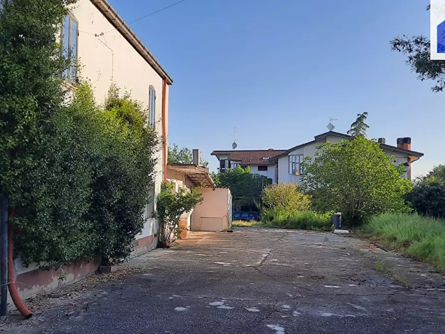 Immagine 6 di Casa indipendente in vendita  in CONTRADA COLLI a Campobasso