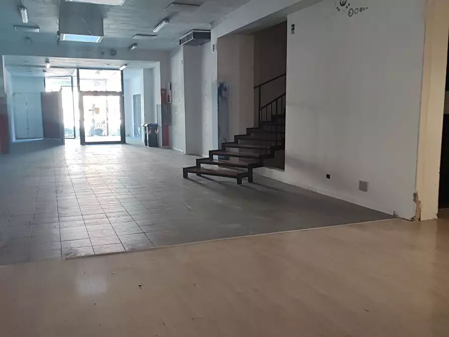 Immagine 2 di Locale commerciale in affitto  in VIA XXIV MAGGIO a Campobasso