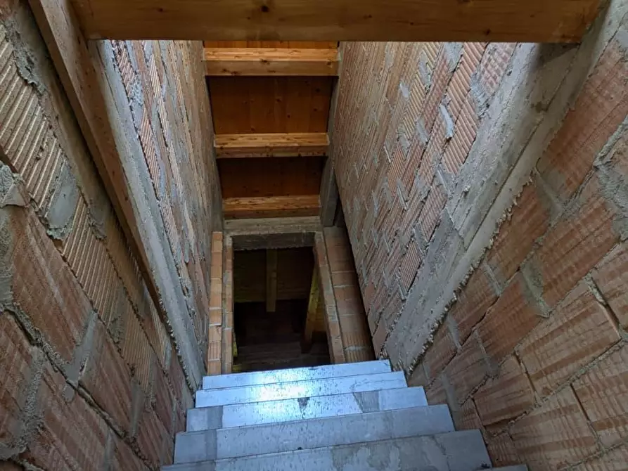 Immagine 6 di Palazzo in vendita  a Cercepiccola