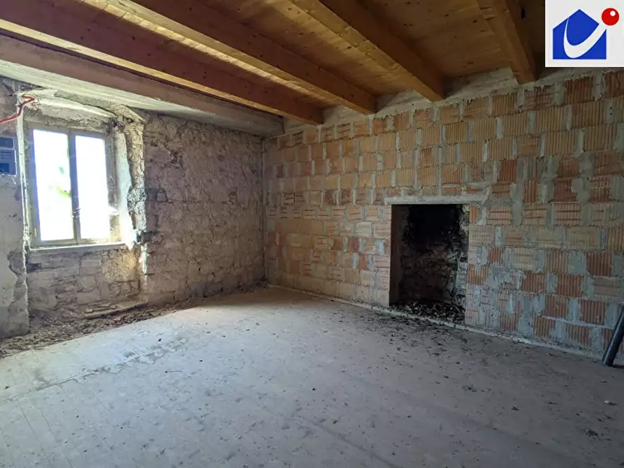 Immagine 3 di Palazzo in vendita  a Cercepiccola