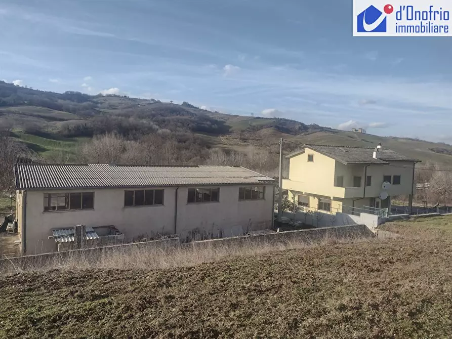 Immagine 5 di Villa in vendita  in CONTRADA SANTA CECILIA a Baranello