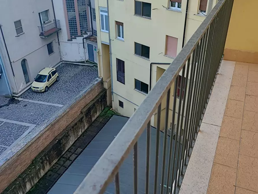 Immagine 7 di Appartamento in vendita  a Campobasso