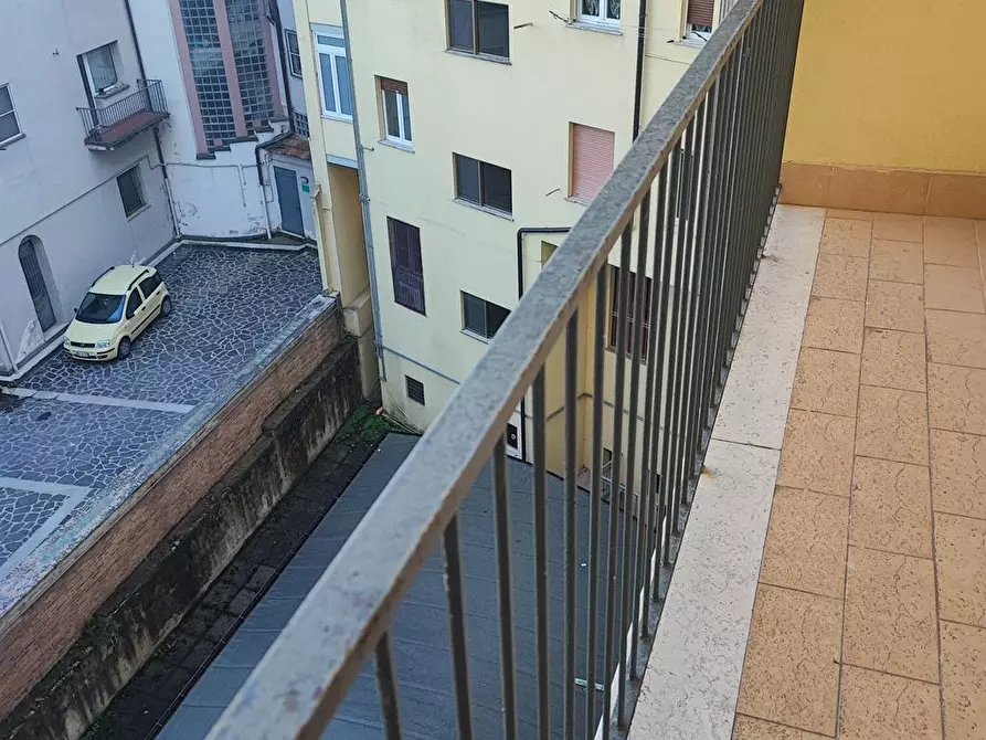 Immagine 8 di Appartamento in vendita  a Campobasso