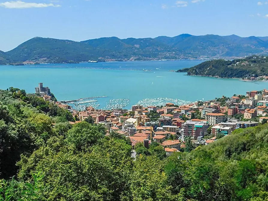 Immagine 5 di Appartamento in vendita  in Via Ferrando 5 a Levanto