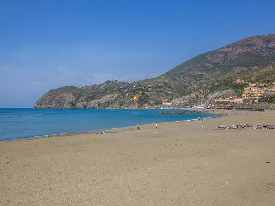 Immagine 7 di Appartamento in vendita  in Via Ferrando 5 a Levanto