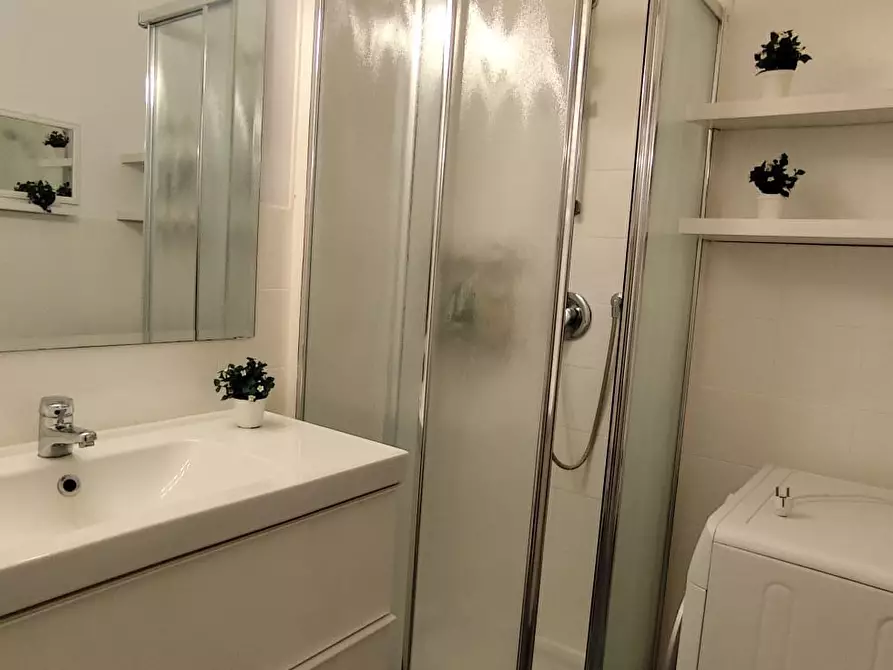 Immagine 2 di Appartamento in vendita  in Via Costa 31 a Milano