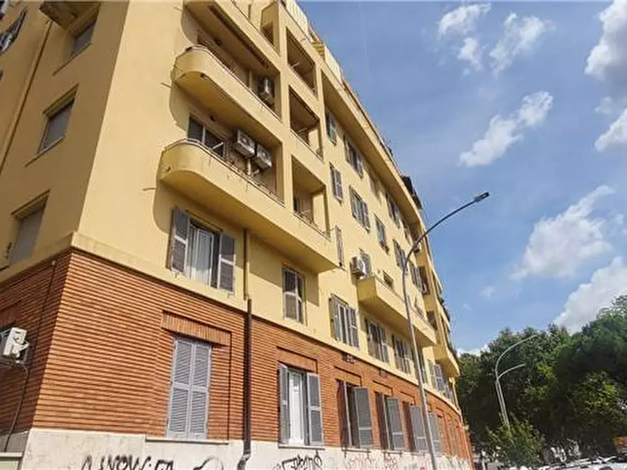 Appartamento in vendita in Via San Remo a Roma