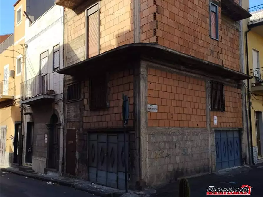 Villa in vendita in Via CIPOLLONE a Adrano